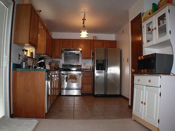 5th image of 6714 Colleens Way