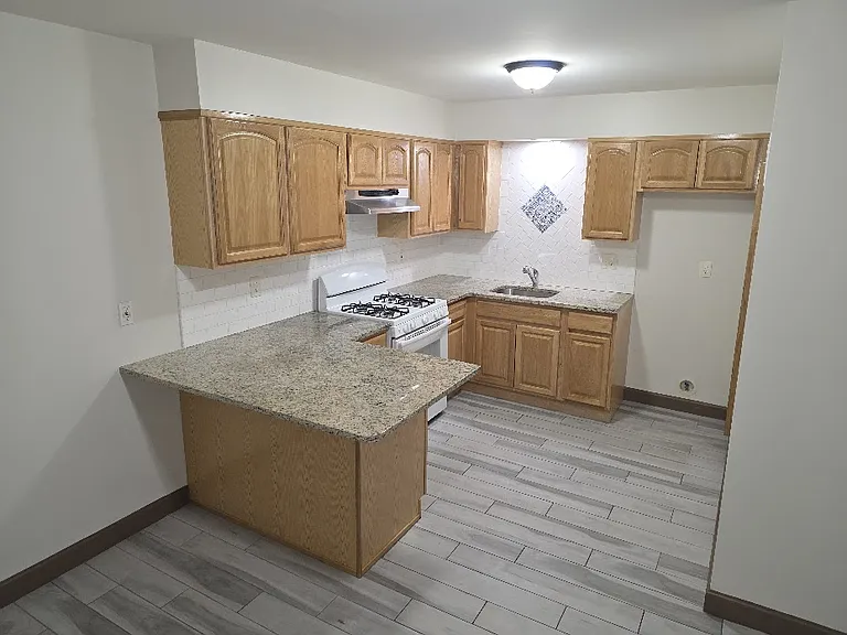 52 Irvine Turner Blvd #3-F — Photo 15
