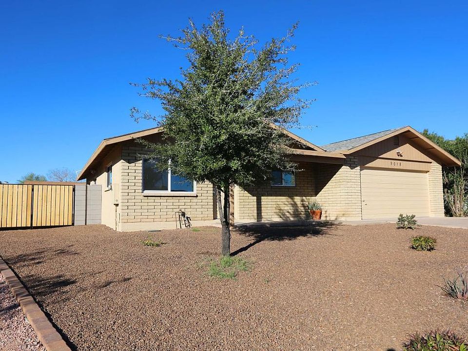 1st image of 9018 E Grandview Dr