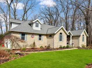 605 Sassafras Dr, Vermilion, OH 44089
