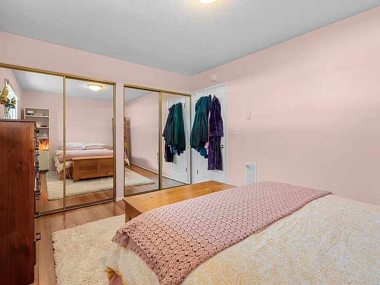 1025 SW Bertha Blvd #3 — Photo 18
