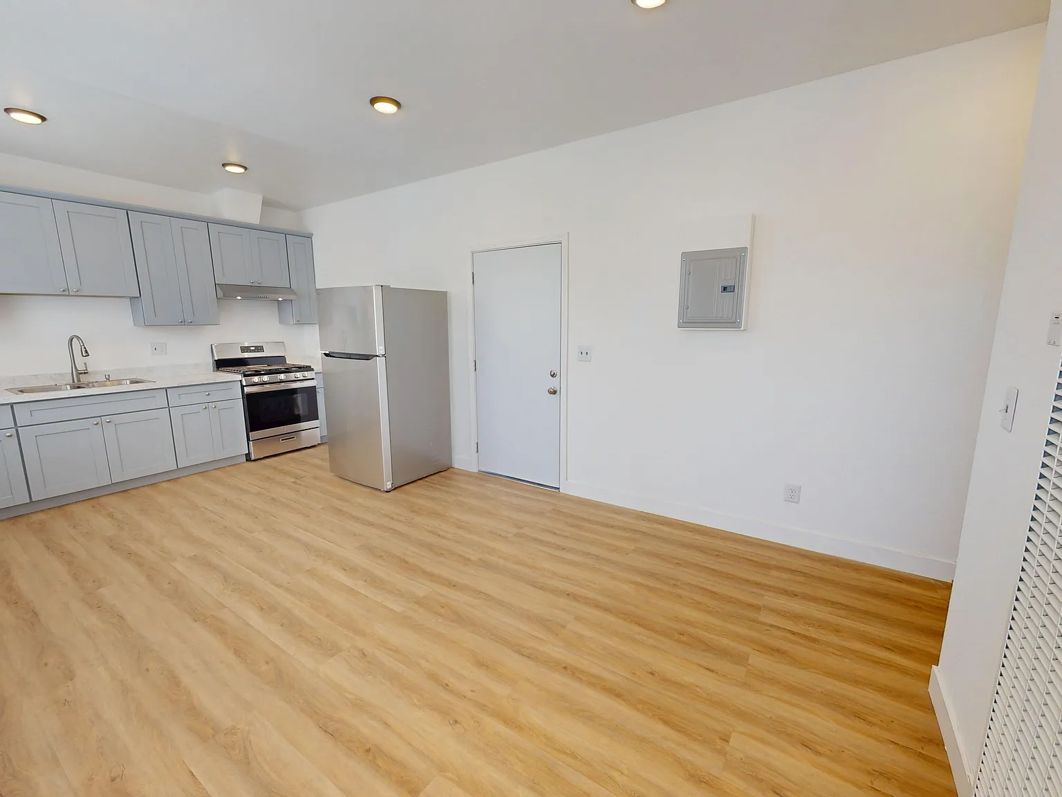 1 bed, 500 sqft, $2,095 — Photo 3