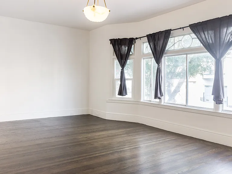 325 Fillmore St — Photo 8