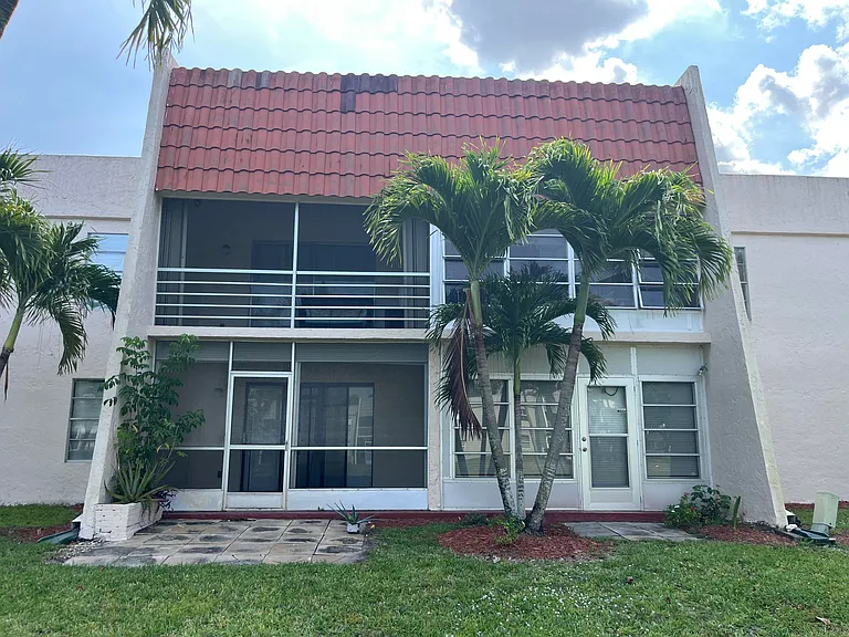 2500 Fiore Way #1110 — Photo 11