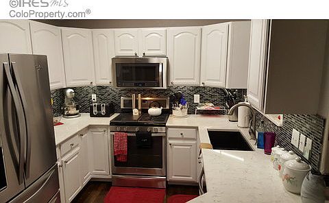5th image of 385 61st Ave
