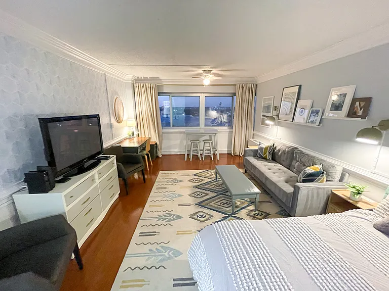 1520 Senate St #113 — Photo 7