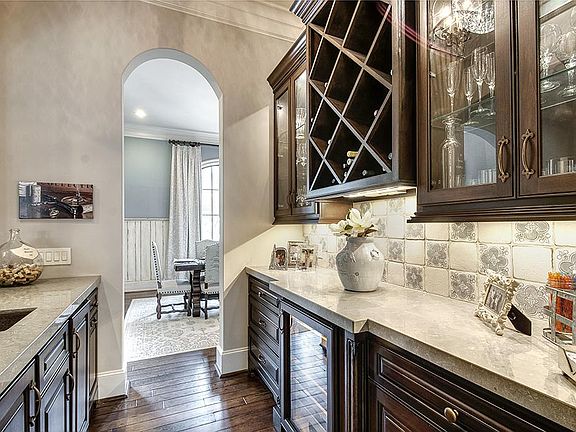 5th image of 12614 Pebblebrook Dr