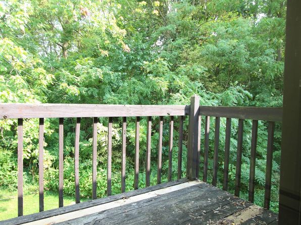 215 Lightning Hill Blvd #121