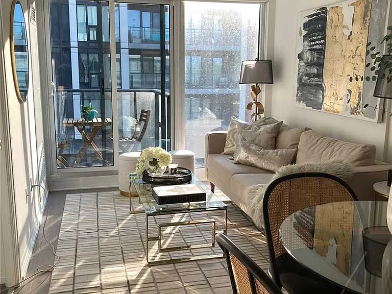 251 Jarvis St #608 — Photo 5