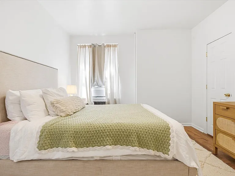 6264 Saunders St #3P — Photo 21