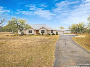 109 Old Campbell Rd, Seguin, TX 78155