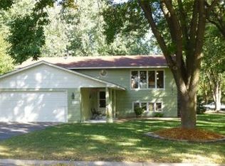453 Hawes Ave, Vadnais Heights, MN 55127