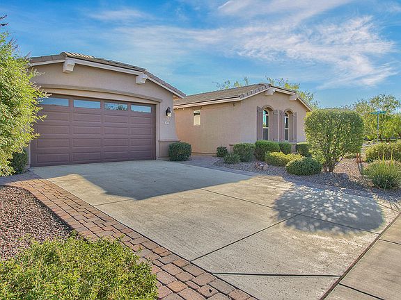 3rd image of 2433 E Eleana Ln