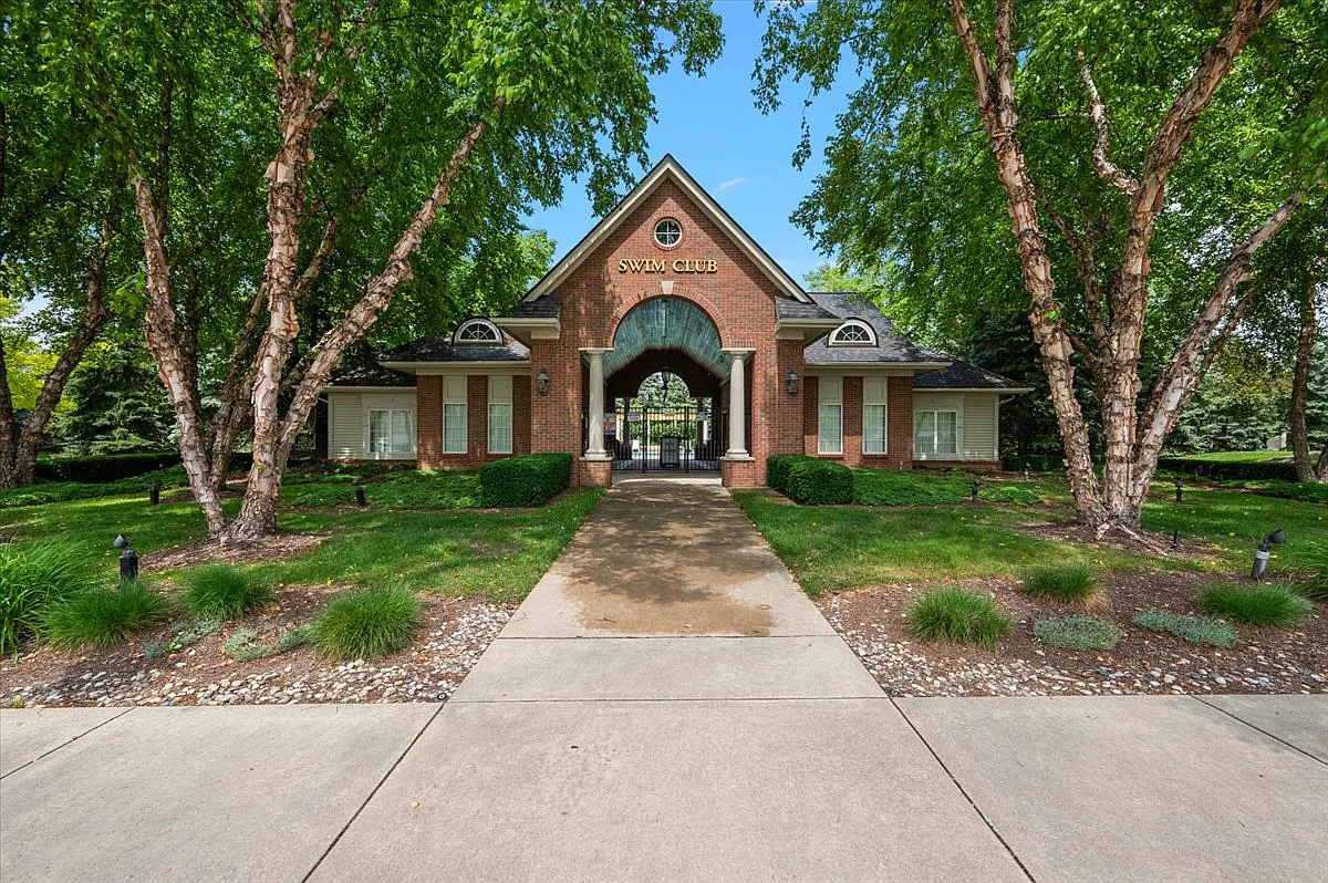 2 bed, 1462 sqft, $2,300 — Photo 4