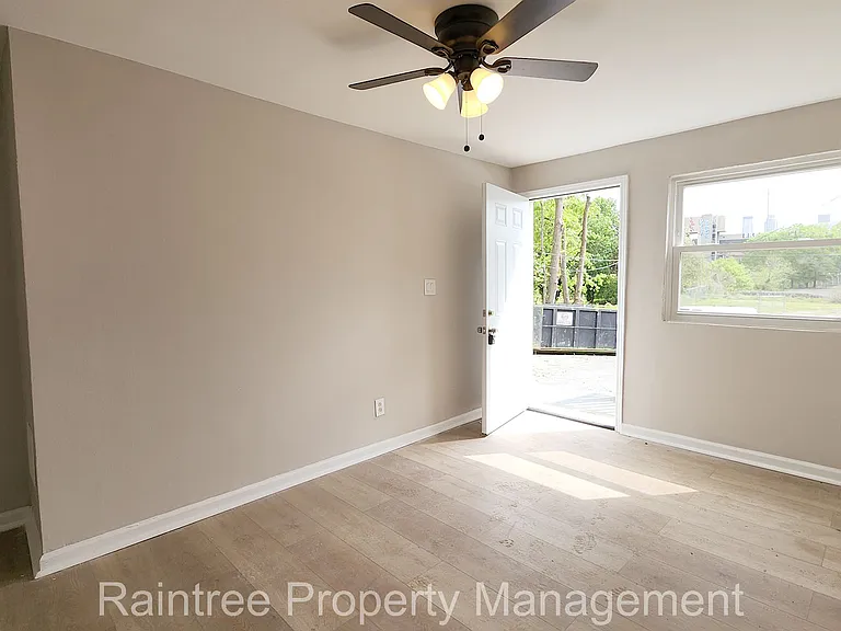 20 Griffin St NW #1 — Photo 2