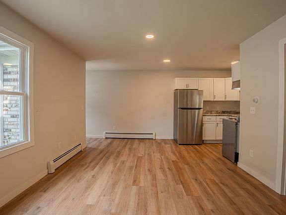 3rd image of 133 N Main St #1