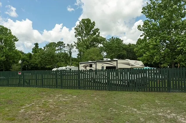 8700 Como Lake Dr — Photo 36