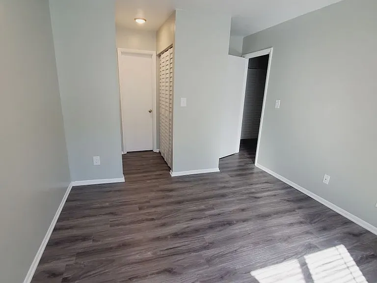 Sugarbush Apartments — Photo 201