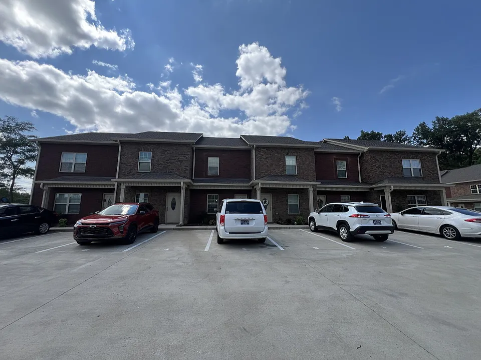 550 Peachers Mill Rd #B3