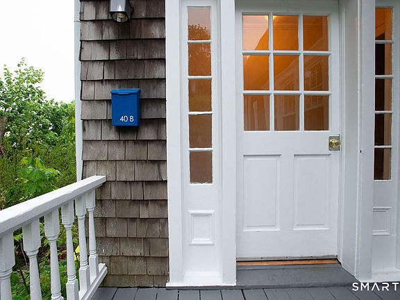 2nd image of 40 Seminary St