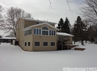 6870 Utica Ln, Chanhassen, MN 55317