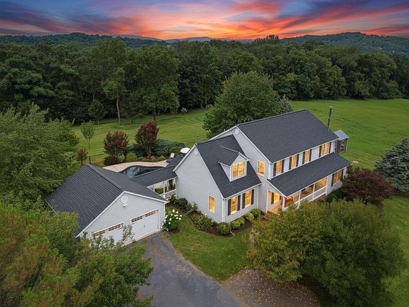 3rd image of 455 White Oak Gap Rd