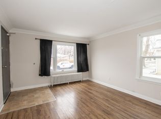 44 Rodman St #2, Saint Catharines, ON L2R 5E1