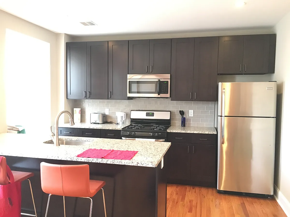 Building Photo - 1610 Spruce St #4R