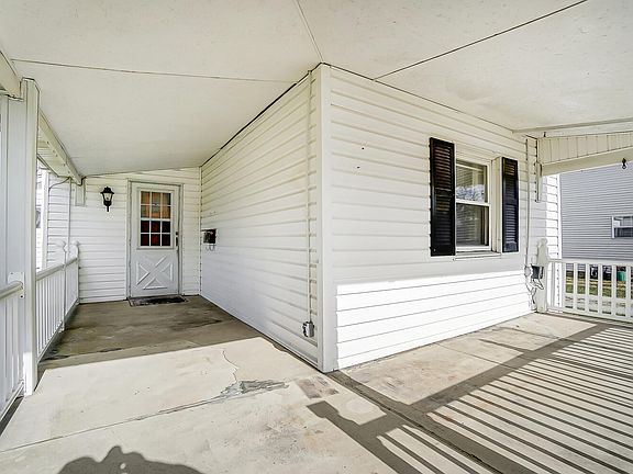 5th image of 67 W Xenia St