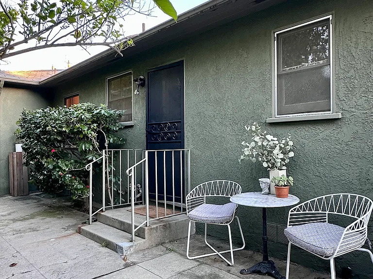 4419 Ledge Ave — Photo 35