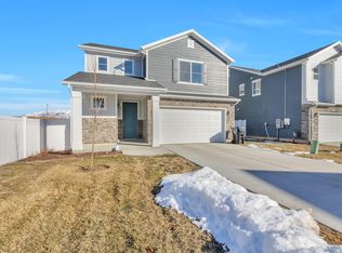 2076 W Lydia Ln, Syracuse, UT 84075