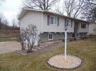 5947 Madison Ave, Burlington, IA 52601