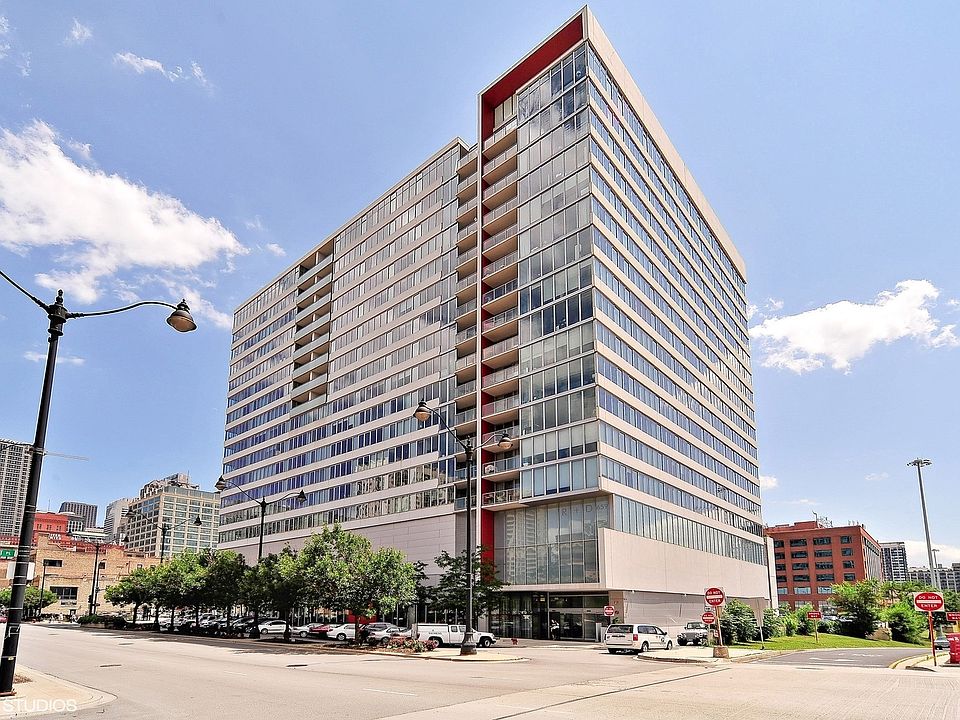 1st image of 659 W Randolph St APT 1211