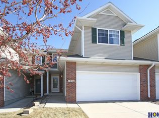 1954 Connor St, Lincoln, NE 68505