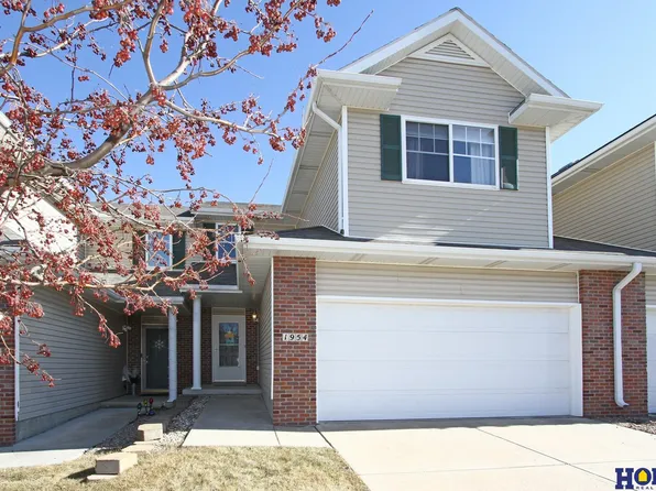1954 Connor St, Lincoln, NE 68505