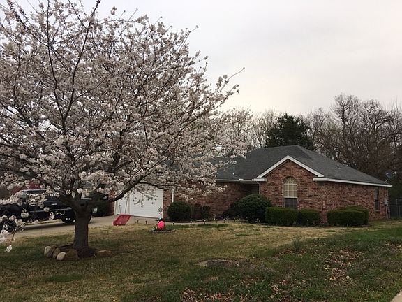 5th image of 770 S Liberty Dr