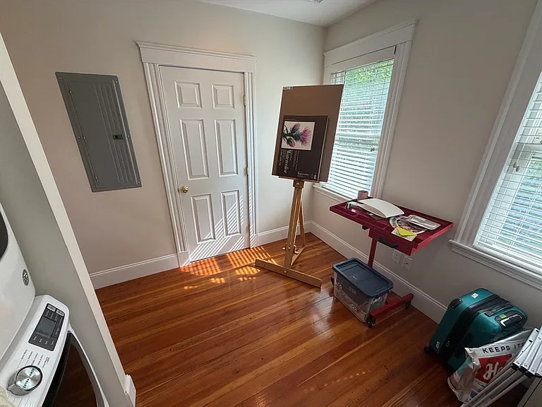 32-34 Chestnut St #32 — Photo 9