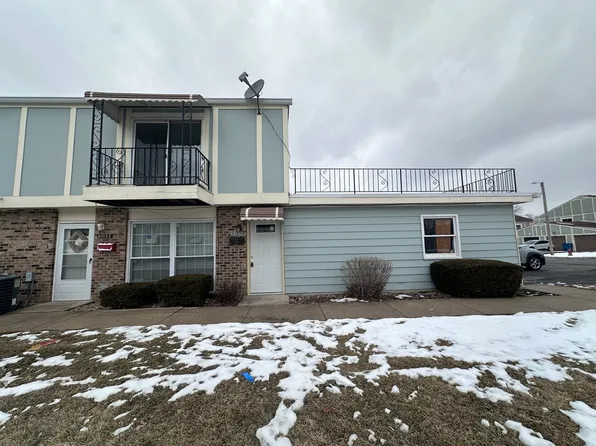 20132 Willow Dr #20132, Chicago Heights, IL 60411