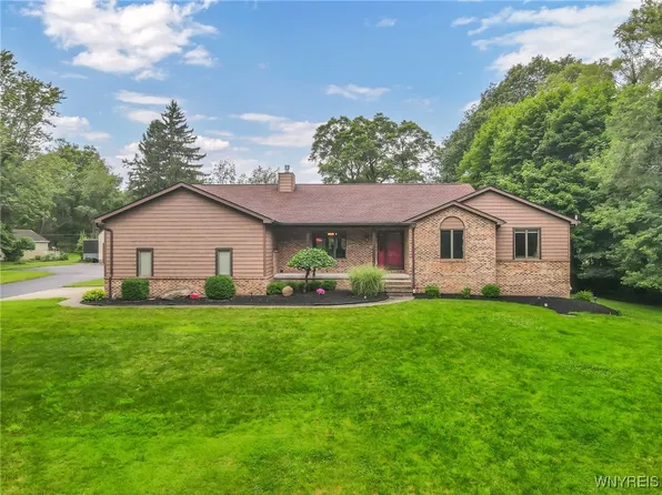 4740 Harris Hill Rd, Williamsville, NY 14221