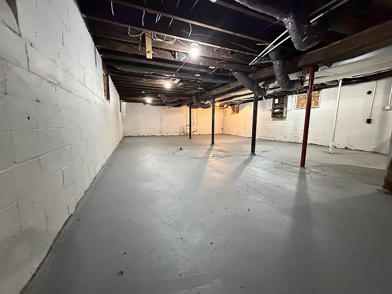 3284 Northwestern St #2 — Photo 23