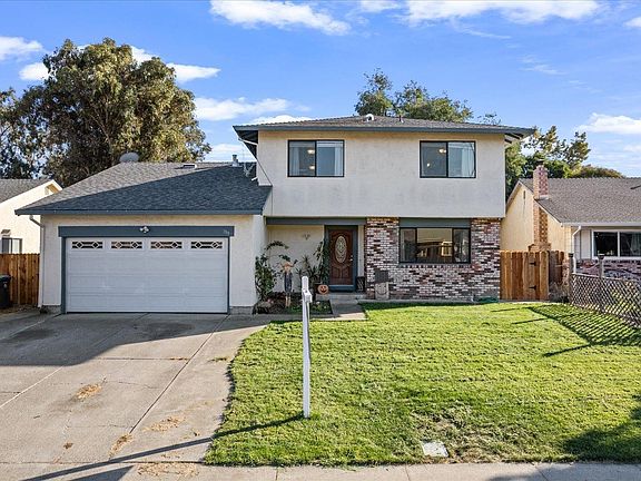 2nd image of 799 Marigold Drive