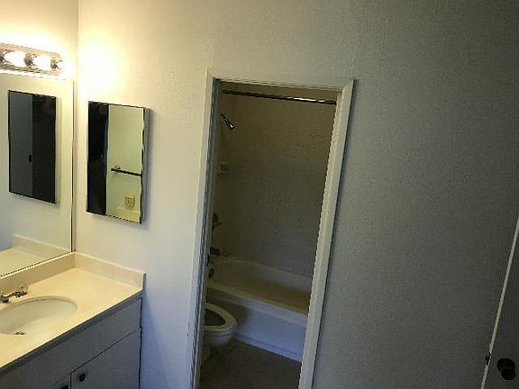 3rd image of 55 S Kukui St APT 310