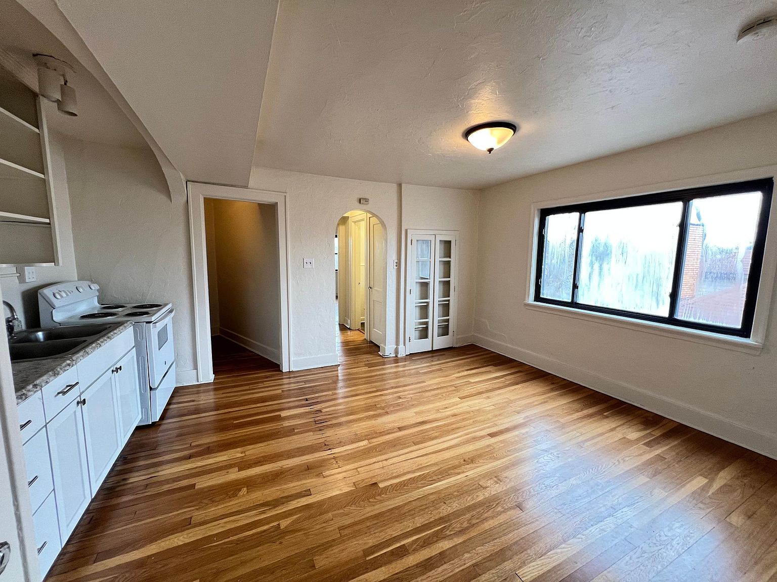 2251 Brownsville Rd APT 6, Pittsburgh, PA 15210 | Zillow