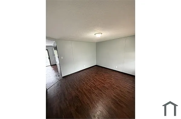 Building Photo - 10421 Prince Dr