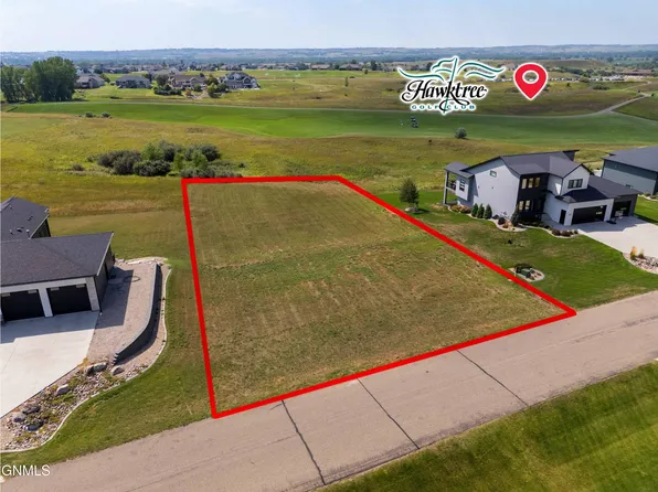 8214 Nicklaus Dr, Bismarck, ND 58503