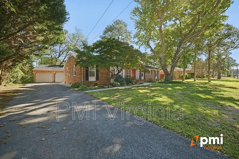 4 bed, 2.0 bath, 1986 sqft, $2,200 — Photo 4
