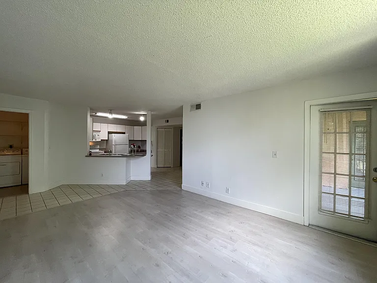 4035 W McNab Rd #203F — Photo 2