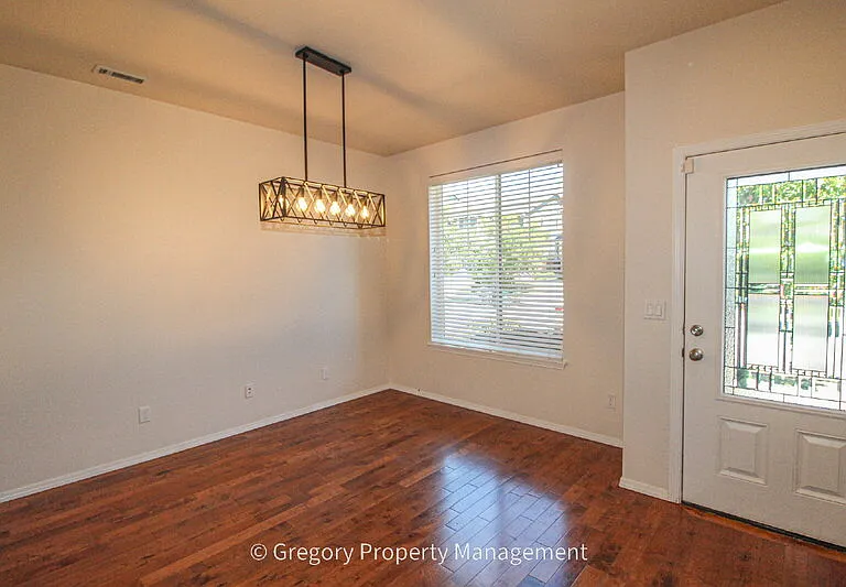 22924 42nd Dr SE — Photo 2