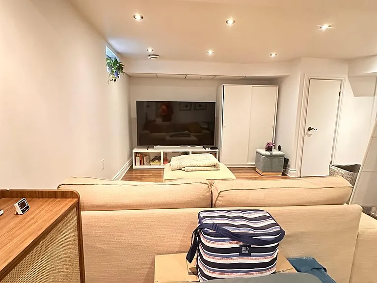 5 Fulham Ct — Photo 18