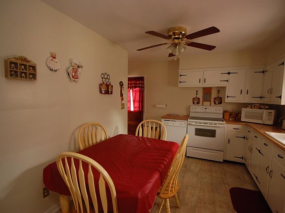 3rd image of 114 Greenwood St